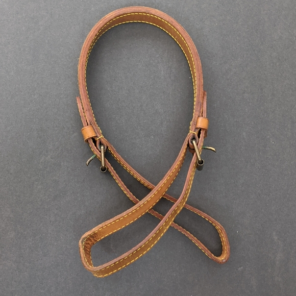 Louis Vuitton Handbags - Authentic Louis Vuitton leather straps